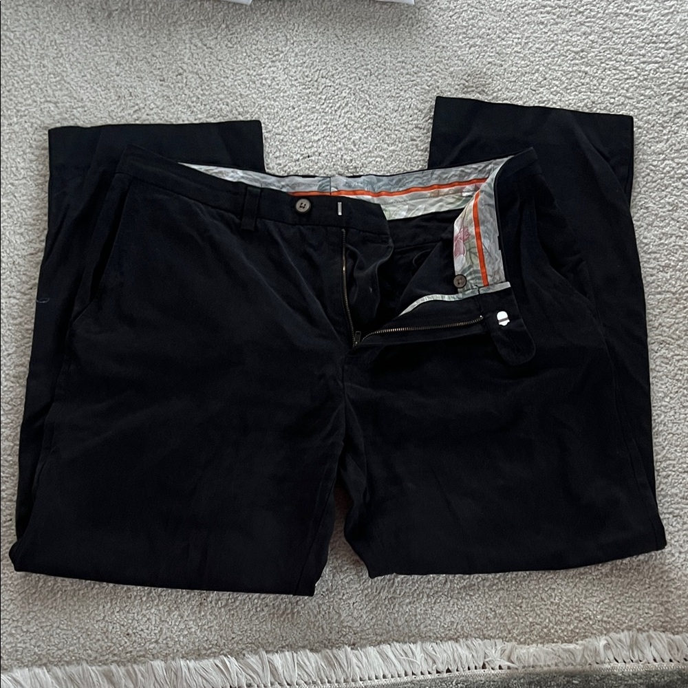 Tommy Bahama 36X 30, 90% silk Men's Black Pants